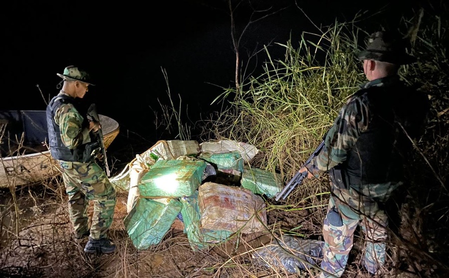Prefectura Naval secuestró un cargamento de marihuana en Misiones, fue localizado durante un patrullaje nocturno en la costa del Río Paraná
