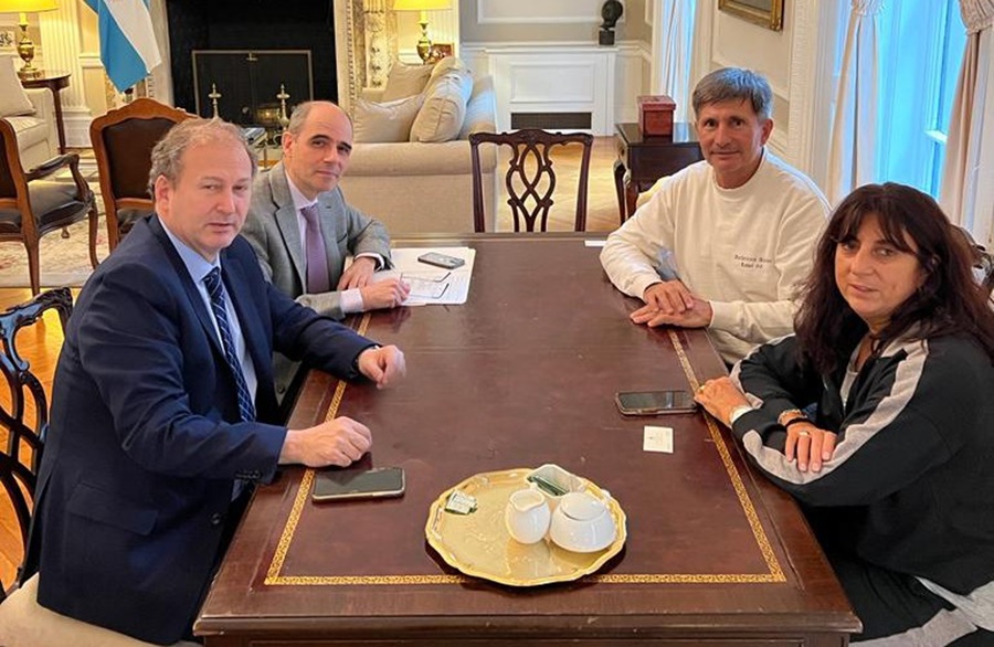 Integrantes del INYM se reunieron con el Cónsul General Argentino en Nueva York