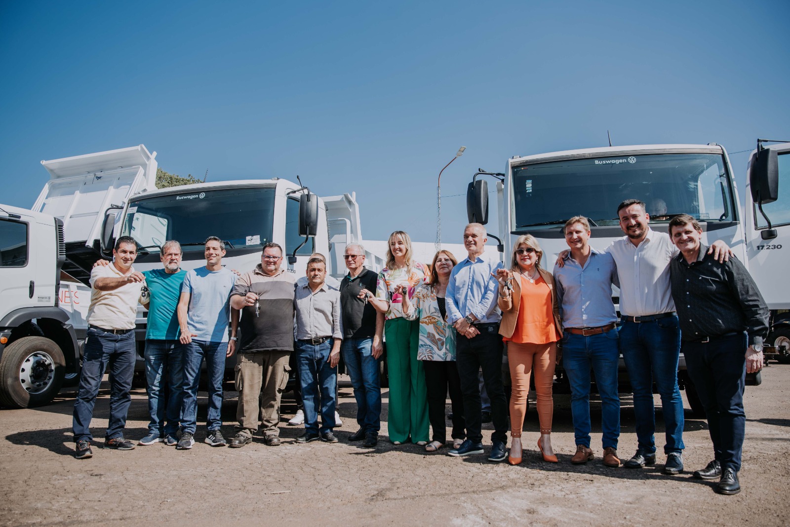 Adolfo Safrán: "Cinco Municipios recibieron camiones volcadores otorgado por el Gobierno Provincial"