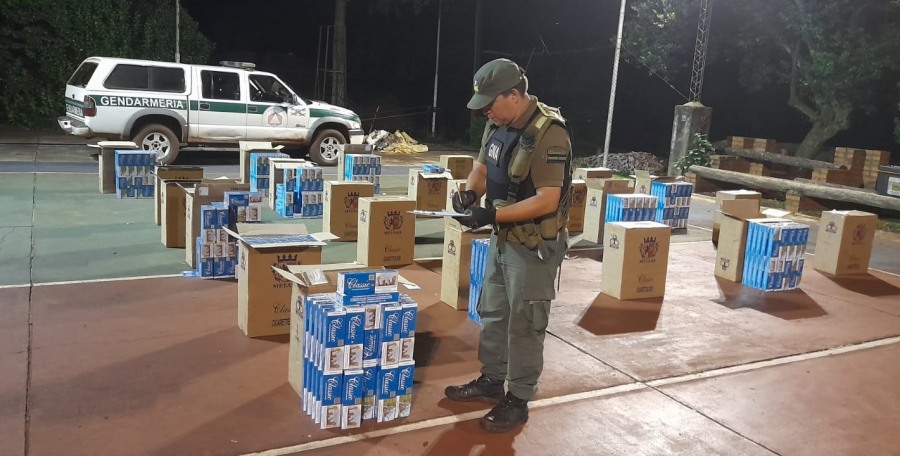 Gendarmería Nacional secuestró 25 mil paquetes de cigarrillos, se trataron de dos procedimientos en la provincia de Misiones