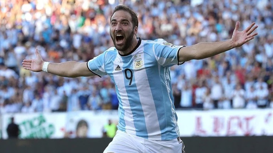 Gonzalo Pipita Higuaín anunció su retiro del fútbol