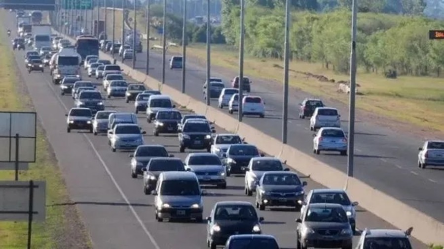 Con intenso movimiento, sigue el éxodo turístico por el fin de semana largo de Navidad, continúa a buen ritmo en el país