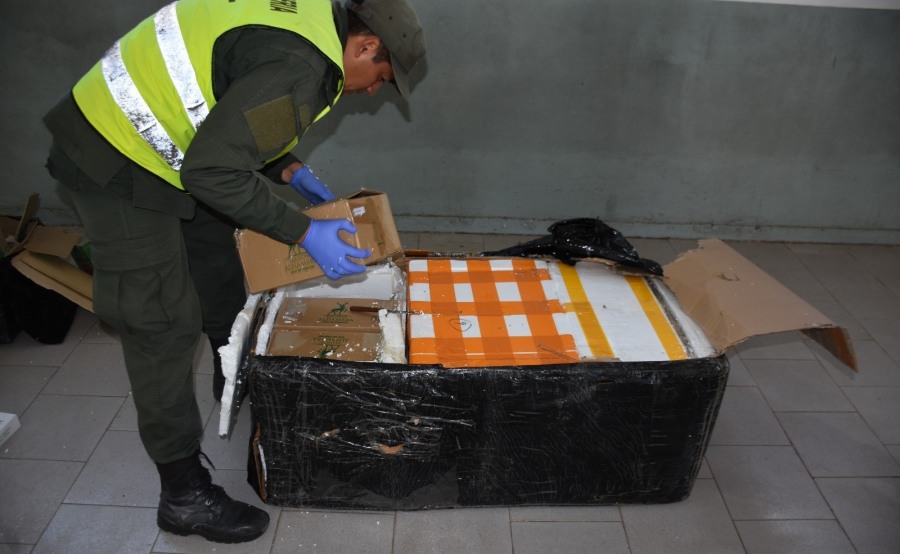 Encomiendas con mercadería de contrabando valuada en más de 70 millones de pesos: Los bultos habían sido interdictados por Gendarmería Nacional luego de inspeccionar transportes logísticos durante su paso por la provincia de Corrientes