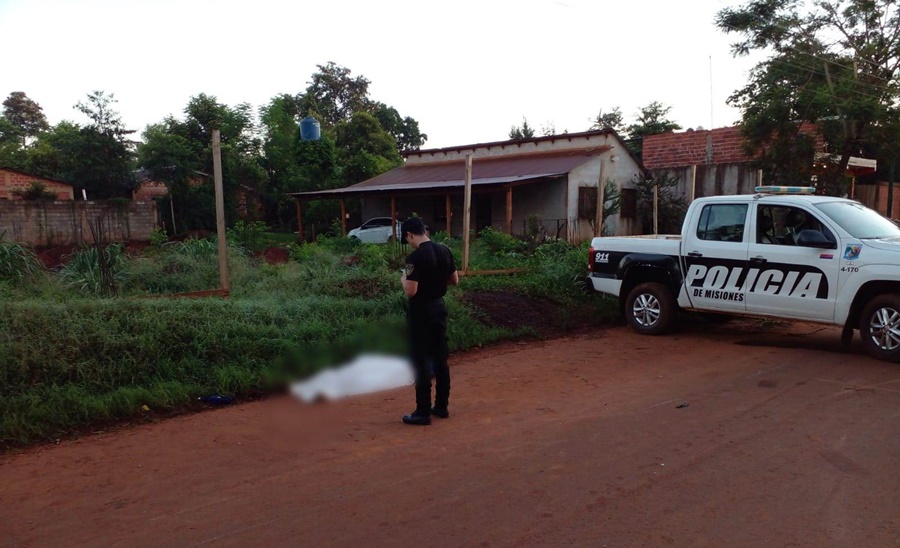 Un peatón de 19 años falleció tras ser embestido por un motociclista de 17 años en Puerto Iguazú