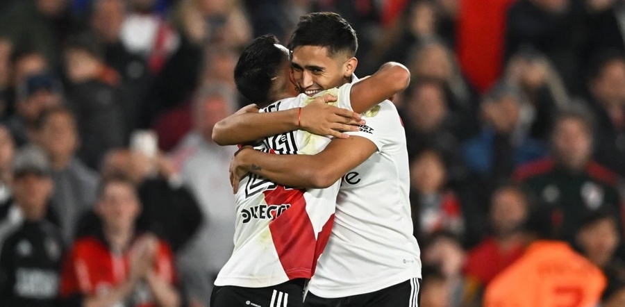 River Plate también tuvo su muestra de carácter: Barco brilló e hizo delirar al Monumental en el triunfo ante Sporting Cristal de Perú