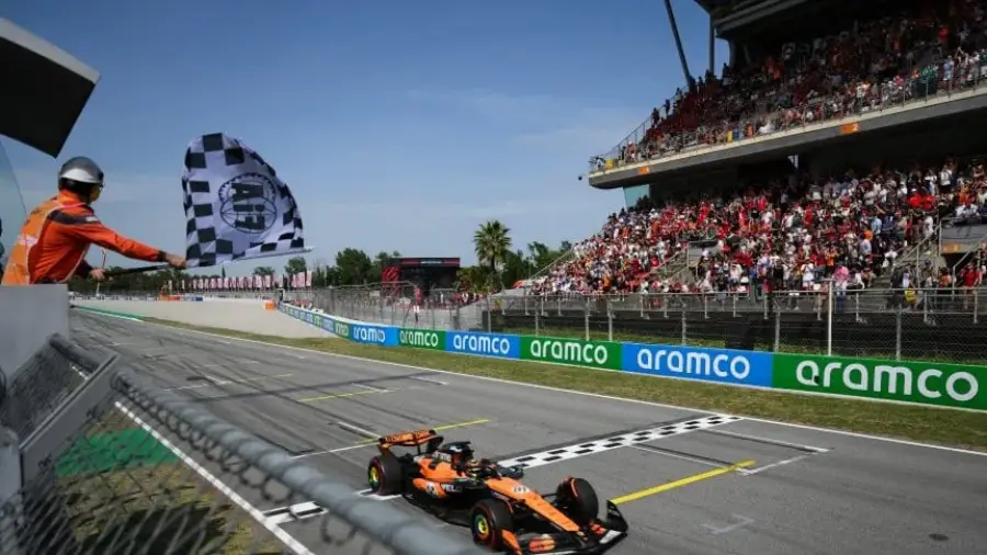 Gran Premio de Barcelona de Fórmula 1: Oscar Piastri se quedó con la victoria y estiró su ventaja en el Campeonato de Pilotos, el podio lo completaron Lando Norris y Charles Leclerc