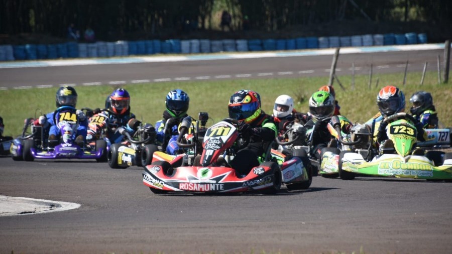 Misionero de Karting en Pista: El apostoleño Uriel Husulak terminó segundo y alcanzó su primer podio en la categoría Juniors en el Kartódromo Ciudad de Oberá
