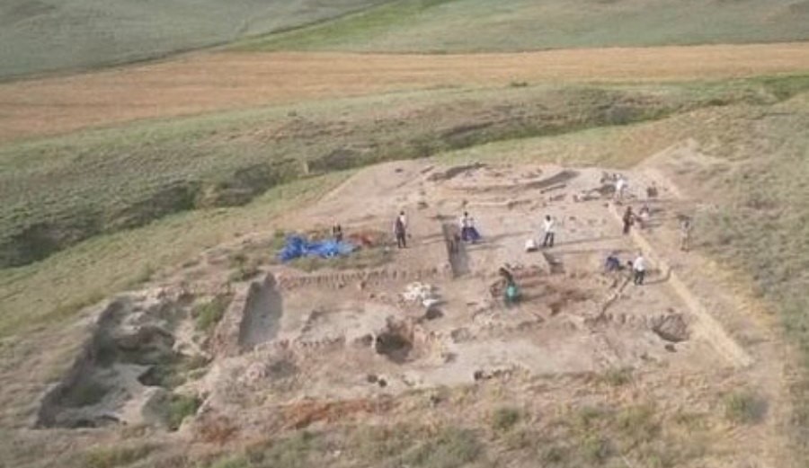 Hallan en Azerbaiyán una bodega de 3.500 años de antigüedad: El descubrimiento es obra de un equipo de arqueólogos italianos