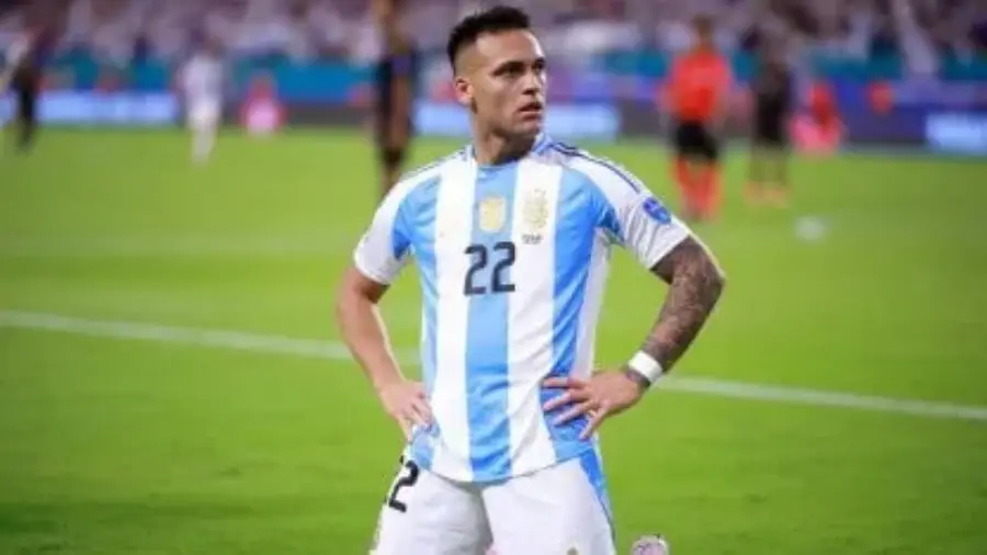 Sin Messi, la Selección Argentina venció a Perú con doblete de Lautaro Martínez y espera rival en cuartos de la Copa América
