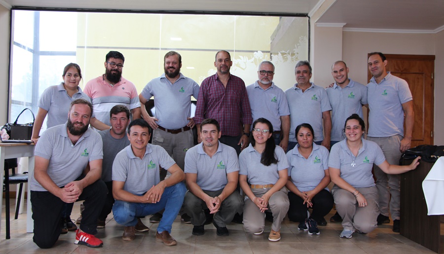 Se afianza el trabajo entre productores y técnicos del INYM