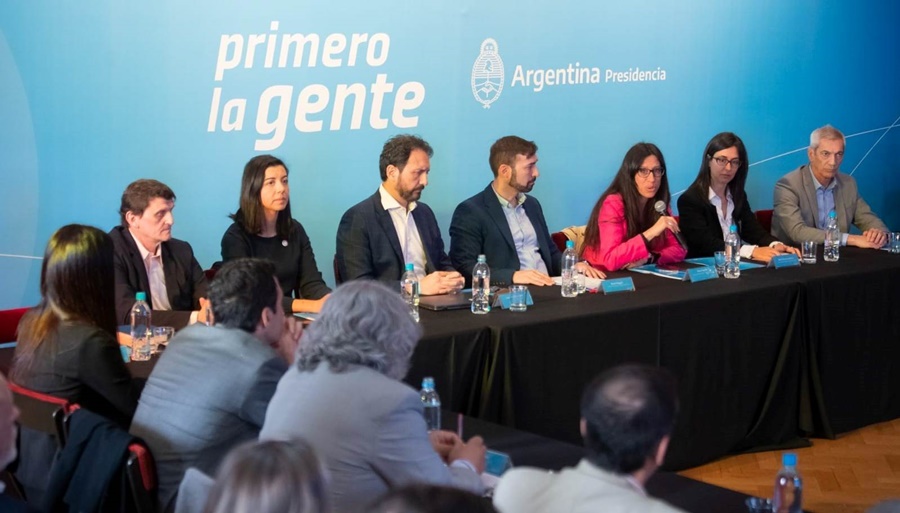 El Ministro Adolfo Safrán junto a funcionarios de todo el país, compartieron los avances del Programa de Fortalecimiento de la Gestión