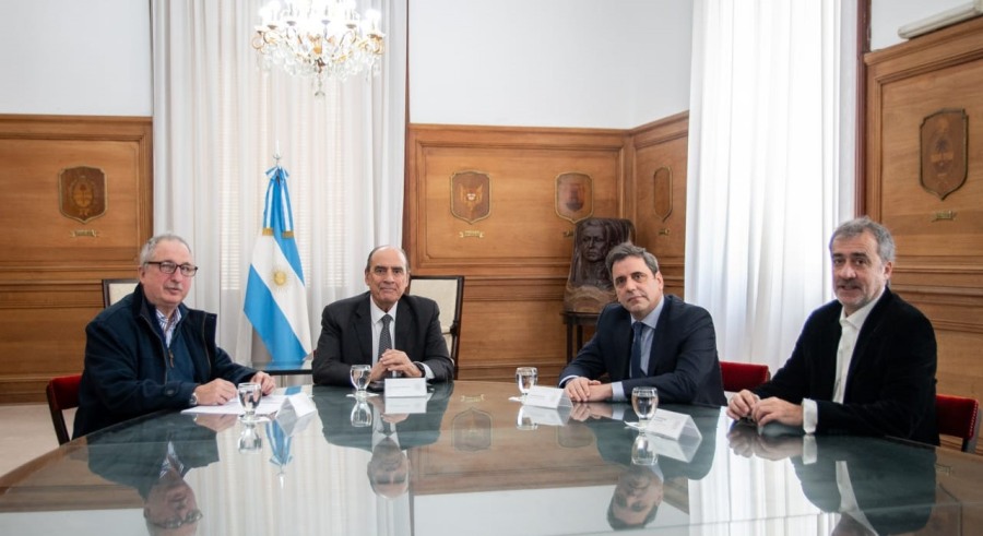 El Gobernador Passalacqua firmó convenios con el Ministro Francos para la finalización del Hospital Nivel II de la localidad de Puerto Rico