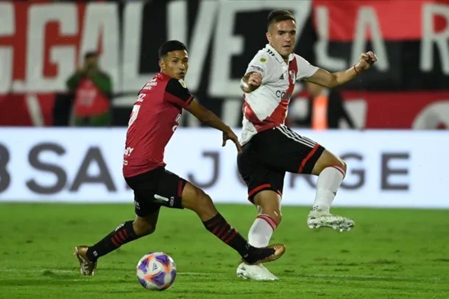 Liga Profesional de Fútbol: River Plate le ganó a Newell's Old Boys en el último minuto y es más puntero que nunca