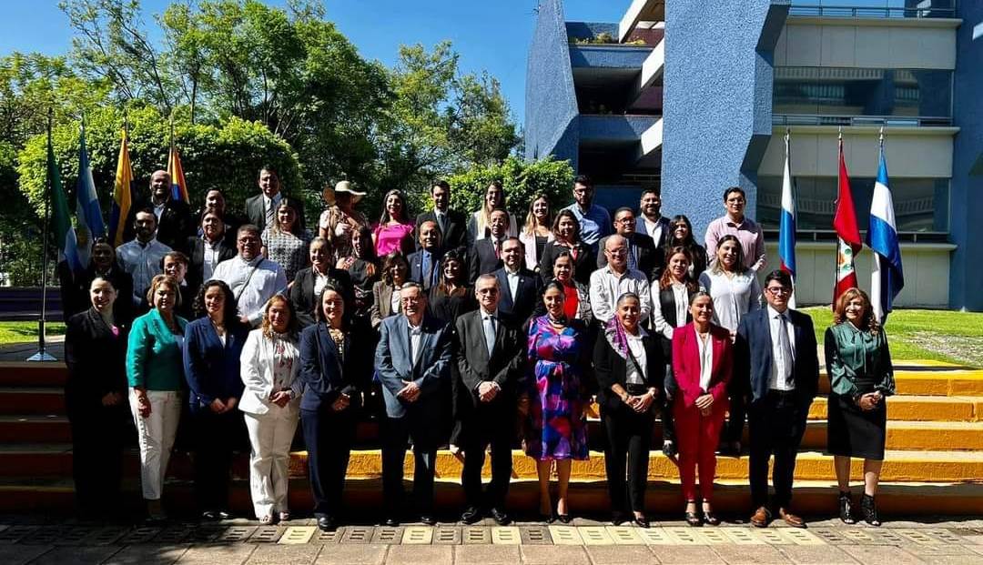 Docente santotomeña fue a México a dar clases de Nutrición y Salud
