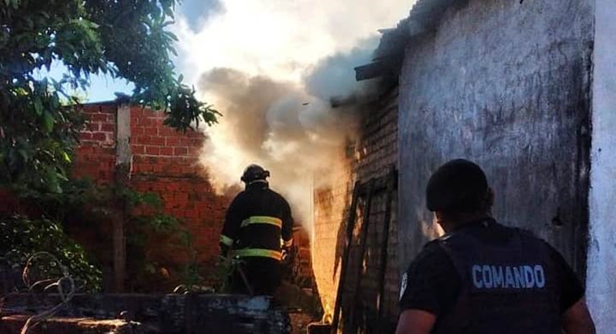 Arrestaron a un individuo de 22 años que habría provocado intencionalmente el incendio de una vivienda