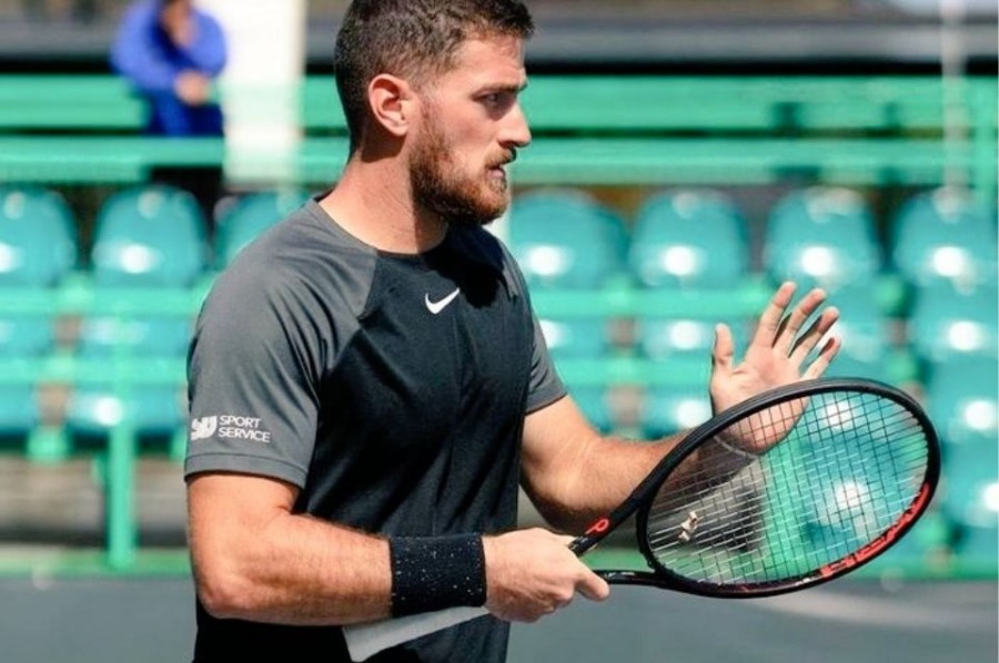 Tenis: El argentino Federico Gómez, afuera de Chengdú en octavos de final frente al kazajo Aleksandr Bublik, tras caer en sets seguidos