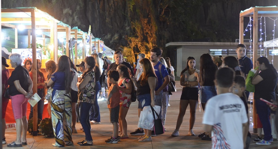 Posadas: Sorteos, gastronomía, música, en la Feria Provincial de Turismo