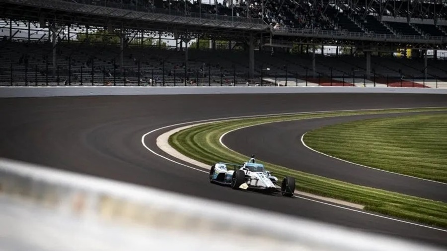 IndyCar: Un gran día para Agustín Canapino en Indianápolis, el argentino terminó la práctica en el puesto 15 y fue el mejor rookie ubicado