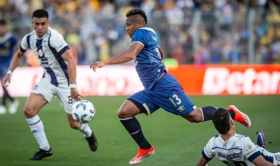 Liga Profesional de Fútbol: Rosario Central y Talleres de Córdoba empataron 2 a 2 en el Gigante de Arroyito