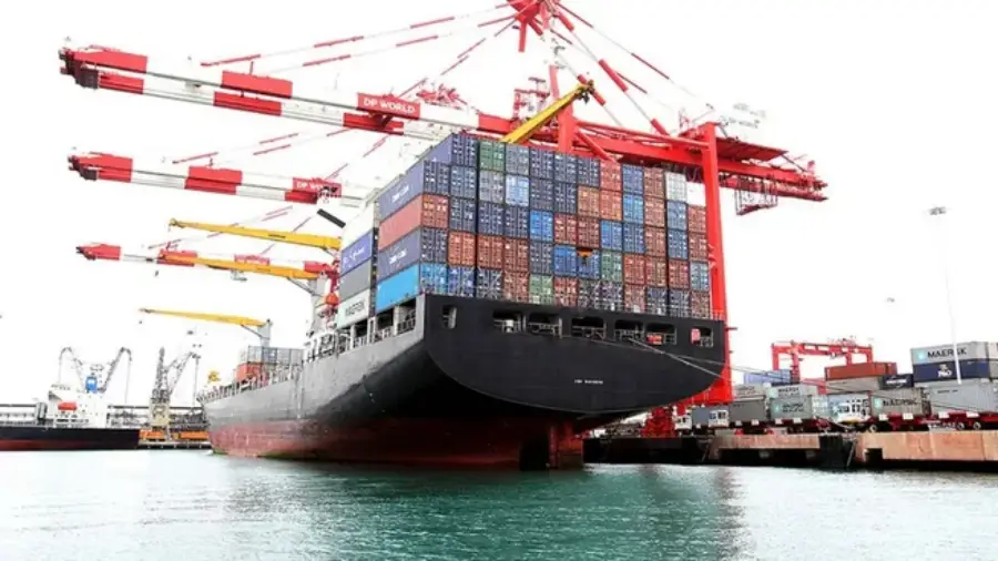 Saldo mensual récord: Superávit comercial saltó a 2.656 millones de dólares en Mayo por derrumbe de importaciones y mejora en exportaciones