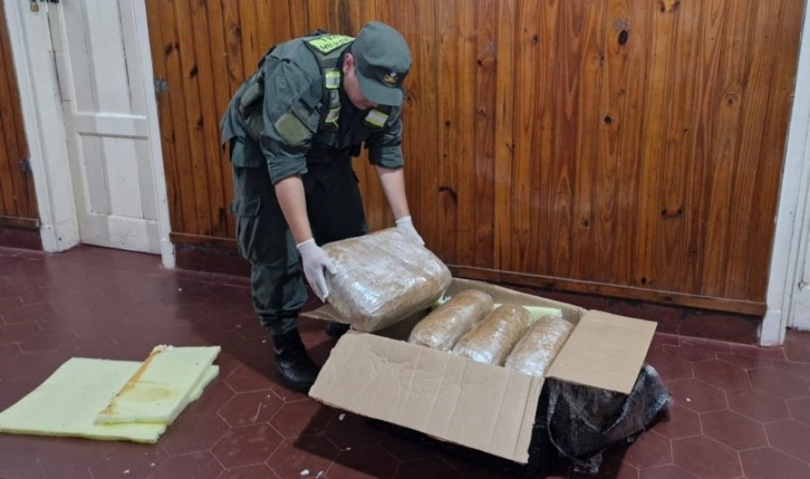 Cuay Grande: Gendarmería Nacional incautó más de veinte kilos de estupefaciente