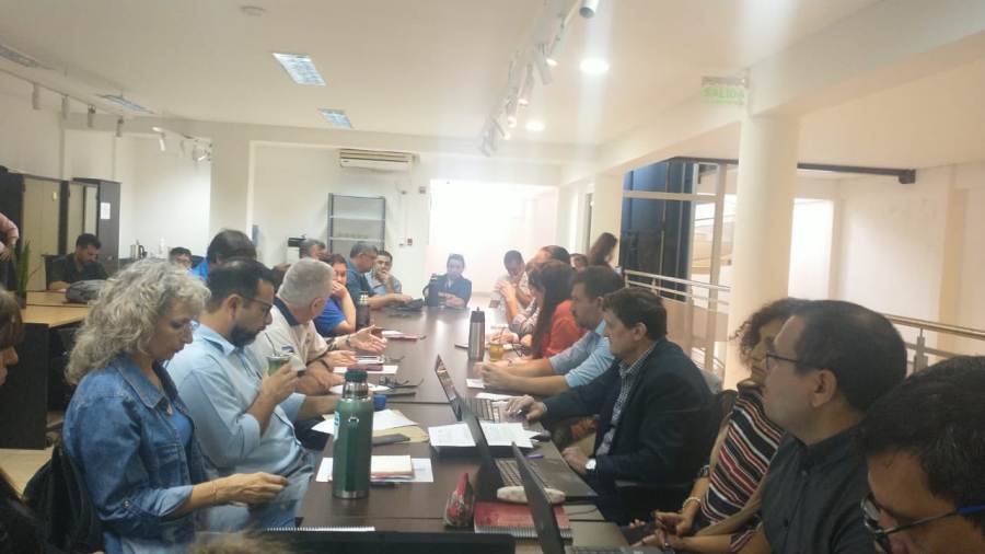 Avanzan las negociaciones entre el Gobierno de Misiones y la Mesa de Diálogo Docente, acordaron una nueva reunión donde se anunciaría un nuevo aumento salarial para el mes de Mayo