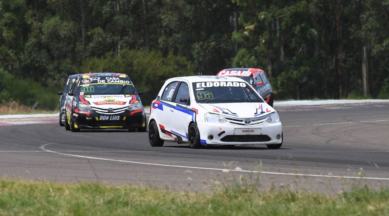 Clase 3 del Turismo Pista: El misionero Luciano  Viana correrá su primera competencia en el  Mouras de La Plata con el objetivo de repetir otro gran resultado