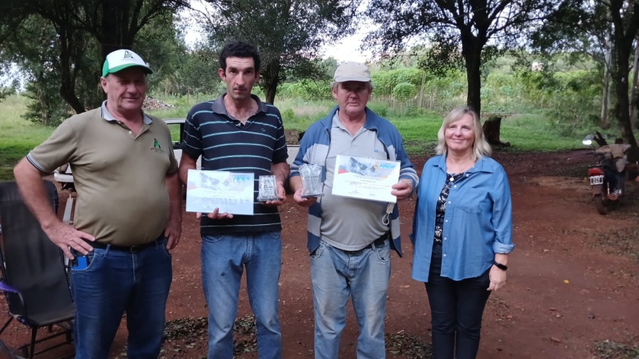Productores apícolas de la ciudad de Apóstoles, obtuvieron premios destacados en un Concurso Internacional de Mieles en la provincia de Entre Ríos