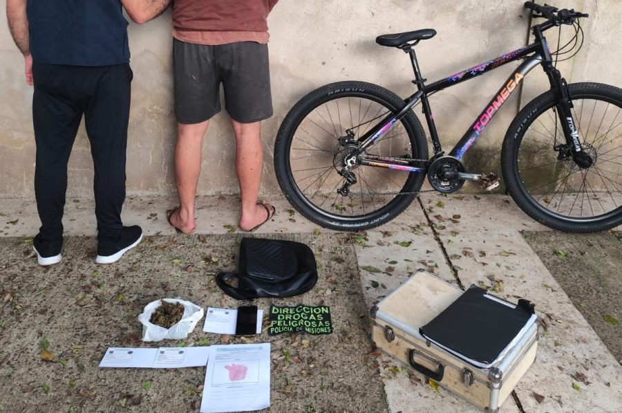 Posadas: Detuvieron a "bicidealer" cerca del Cementerio La Piedad, en el procedimiento se incautaron marihuana, la bicicleta utilizada y un teléfono celular