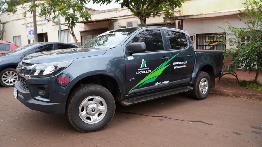 Apóstoles: La Municipalidad adquirió con recursos propios un nuevo vehículo para su parque vial, se trata de una herramienta que es de suma importancia para los trabajos que se pretenden realizar en distintas campañas