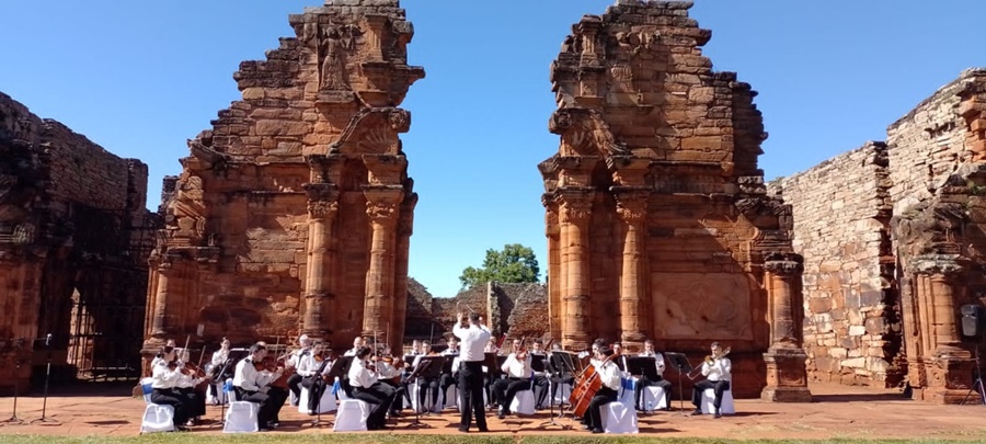 La Orquesta Sinfónica de Prefectura dio conciertos en Misiones