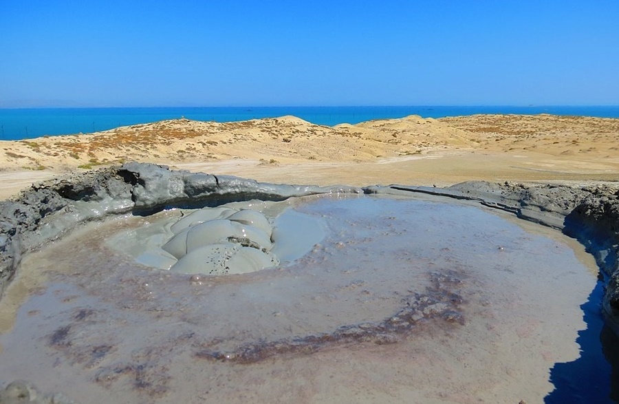 Azerbaiyán: Belleza y constante fluir de los majestuosos e imponentes volcanes