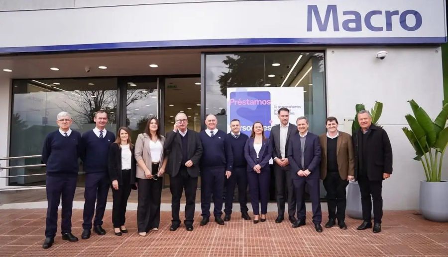 Misiones: El Ministro Adolfo Safrán acompañó el Gobernador Hugo Passalacqua en la inauguración de las nuevas oficinas de la sucursal de Banco Macro en la localidad de 25 de Mayo