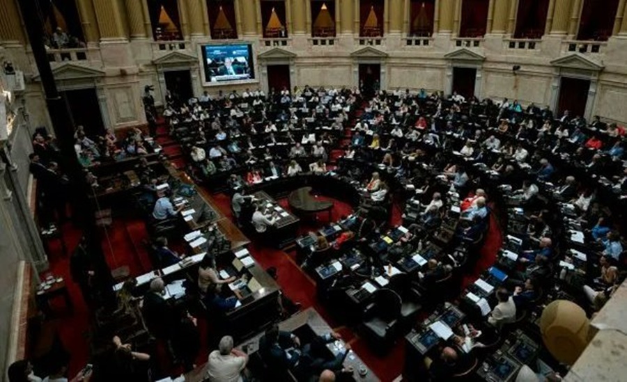 La nueva Ley Ómnibus se trata este lunes en la Cámara de Diputados