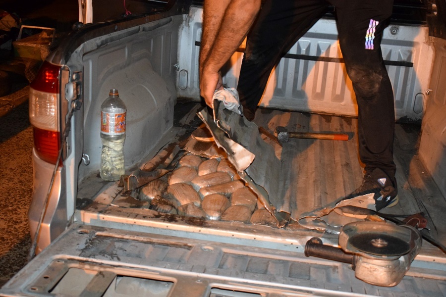 Corrientes: Gendarmería Nacional logró la incautación de estupefaciente que era trasladado en modalidad doble fondo en un vehículo particular