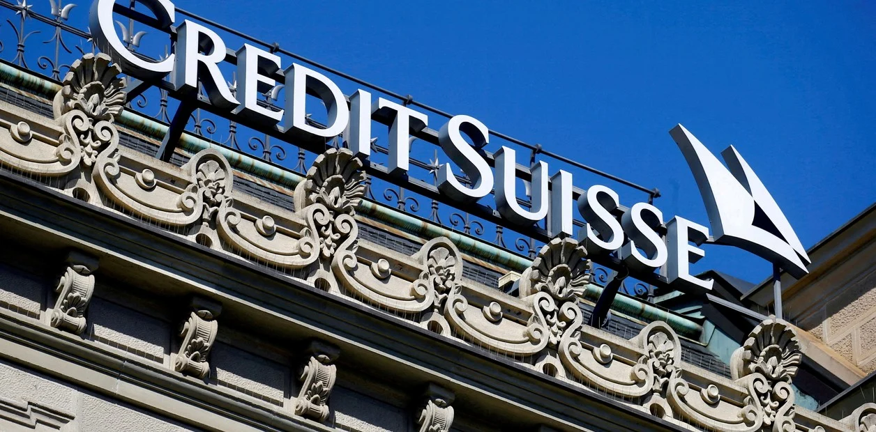 Jornada negra para las Bolsas en Europa: El Banco Credit Suisse tocó mínimos históricos y arrastró a todo el sector financiero