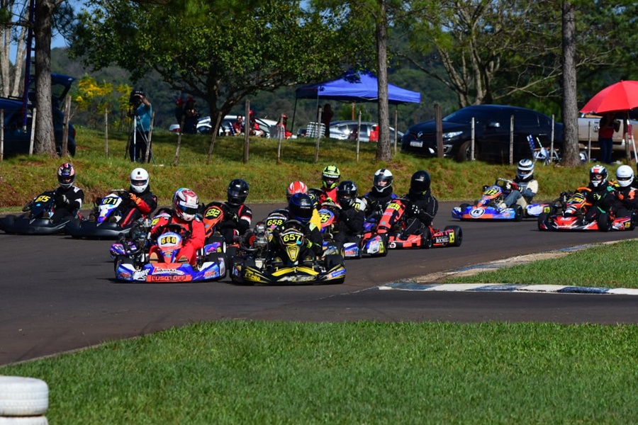 Campeonato Misionero de Karting en Pista: La tercera fecha en Oberá con 124 pilotos y un clima caluroso