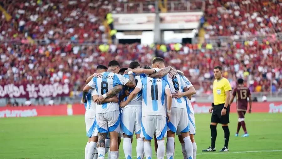 Eliminatorias Sudamericanas: Con la vuelta de Lionel Messi y varias bajas, Argentina igualó 1 a 1 en su visita a Venezuela