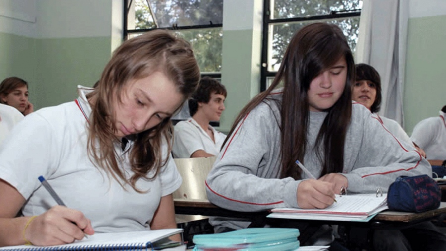 Revisión paritaria: Los docentes de Salta acordaron una suba salarial del 93% anual