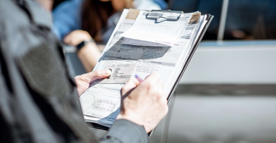 Vacaciones de invierno: cómo preparar el auto antes de viajar y evitar multas