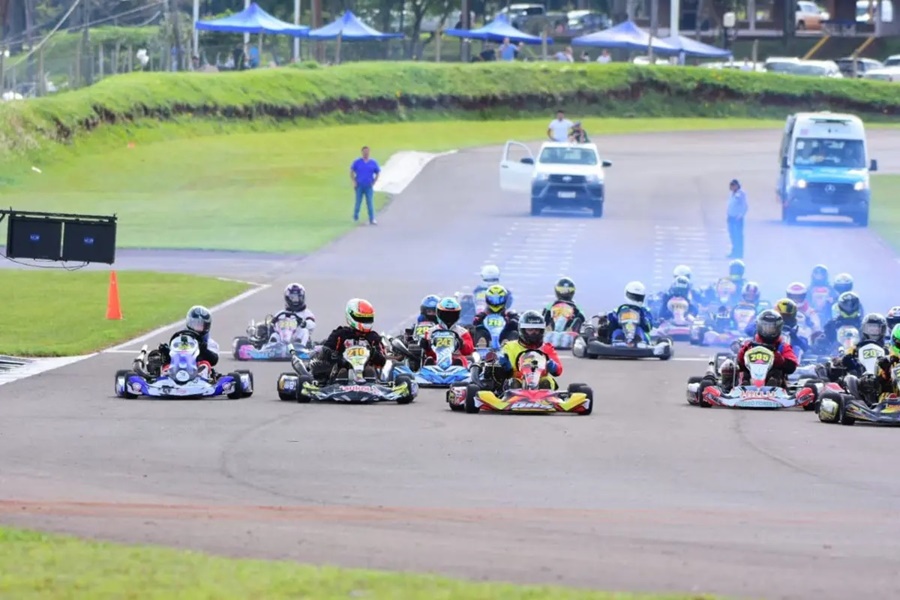 Campeonato Misionero de Karting en Pista: Con la presencia de 125 pilotos que brillaron en el veloz circuito de Oberá