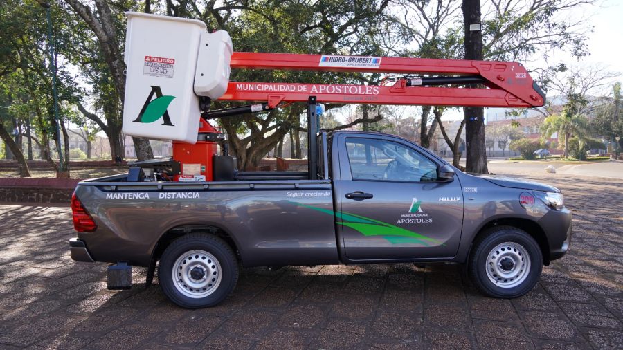 Nuevo móvil para trabajos de alumbrado público para el Municipio de Apóstoles