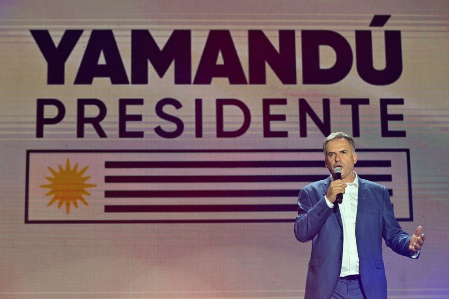 Yamandú Orsi gana las elecciones en Uruguay, según proyecciones de escrutinio de tres encuestadoras