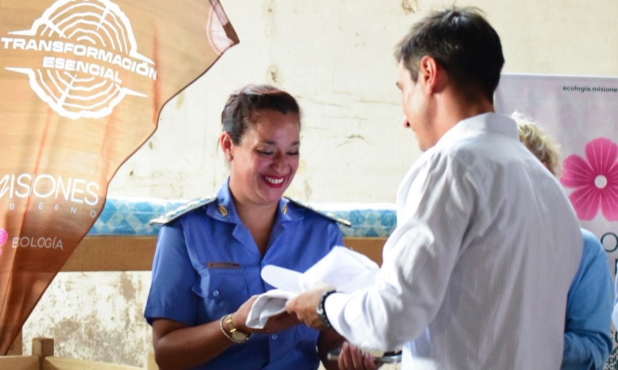 Misiones: Se puso en marcha el Programa Provincial “Transformación Esencial” para producir muebles con madera incautada