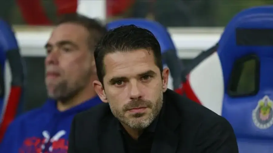 Fernando Gago ejecutó la cláusula y se va de Chivas para convertirse en DT de Boca Juniors