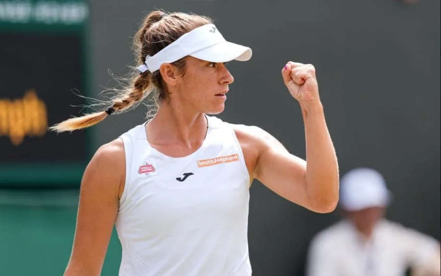Tenis: El gran salto en el ranking que dio Solana Sierra tras hacer historia en Wimbledon, la marplatense de 21 años, que llegó a octavos tras haber ingresado como lucky loser, subirá 35 puestos y quedará 66°