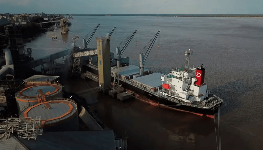 Celebran la agroindustria y el Gobierno: La molienda y los despachos de aceite de soja rompen récords