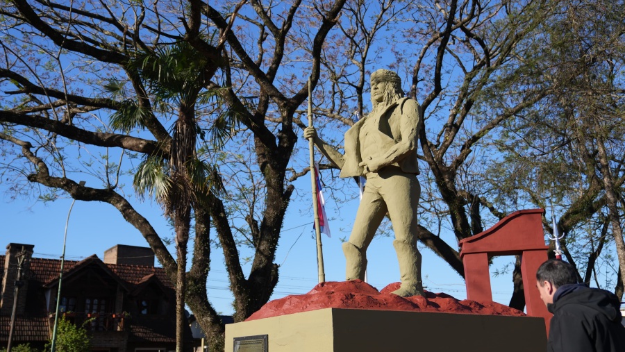 Acto por el 207° Aniversario de la Batalla de Apóstoles y el homenaje al héroe máximo misionero Comandante Andrés Guacurarí y Artigas