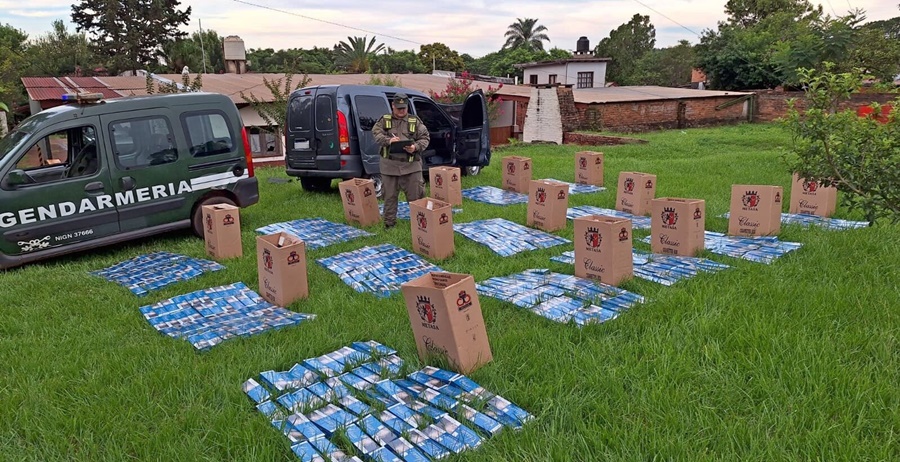 Gendarmería Nacional interceptó utilitario cargado con siete mil paquetes de cigarrillos