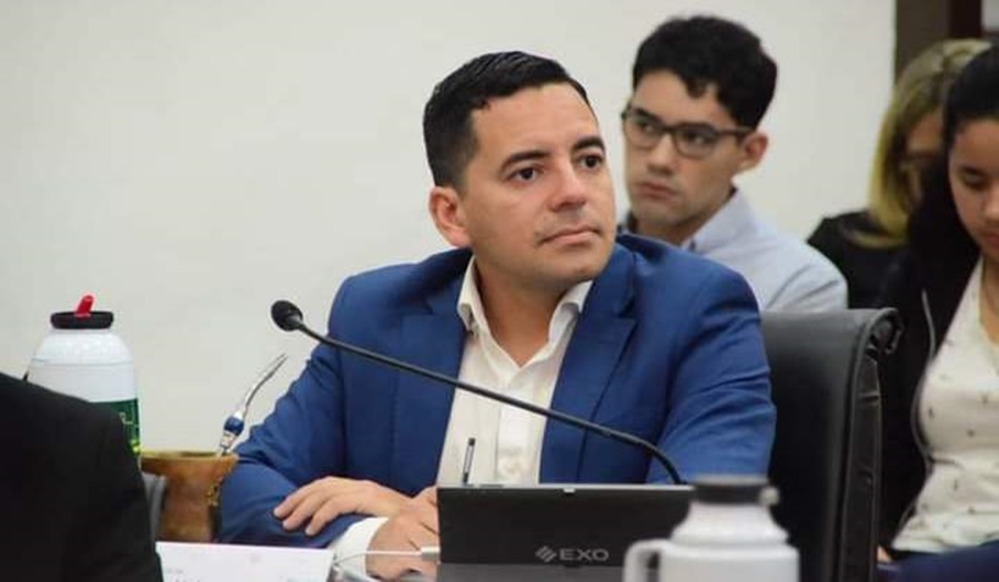 El Concejal posadeño Pablo Velázquez solicitó informes sobre el contrato de concesión de la Terminal del Transporte de Pasajeros